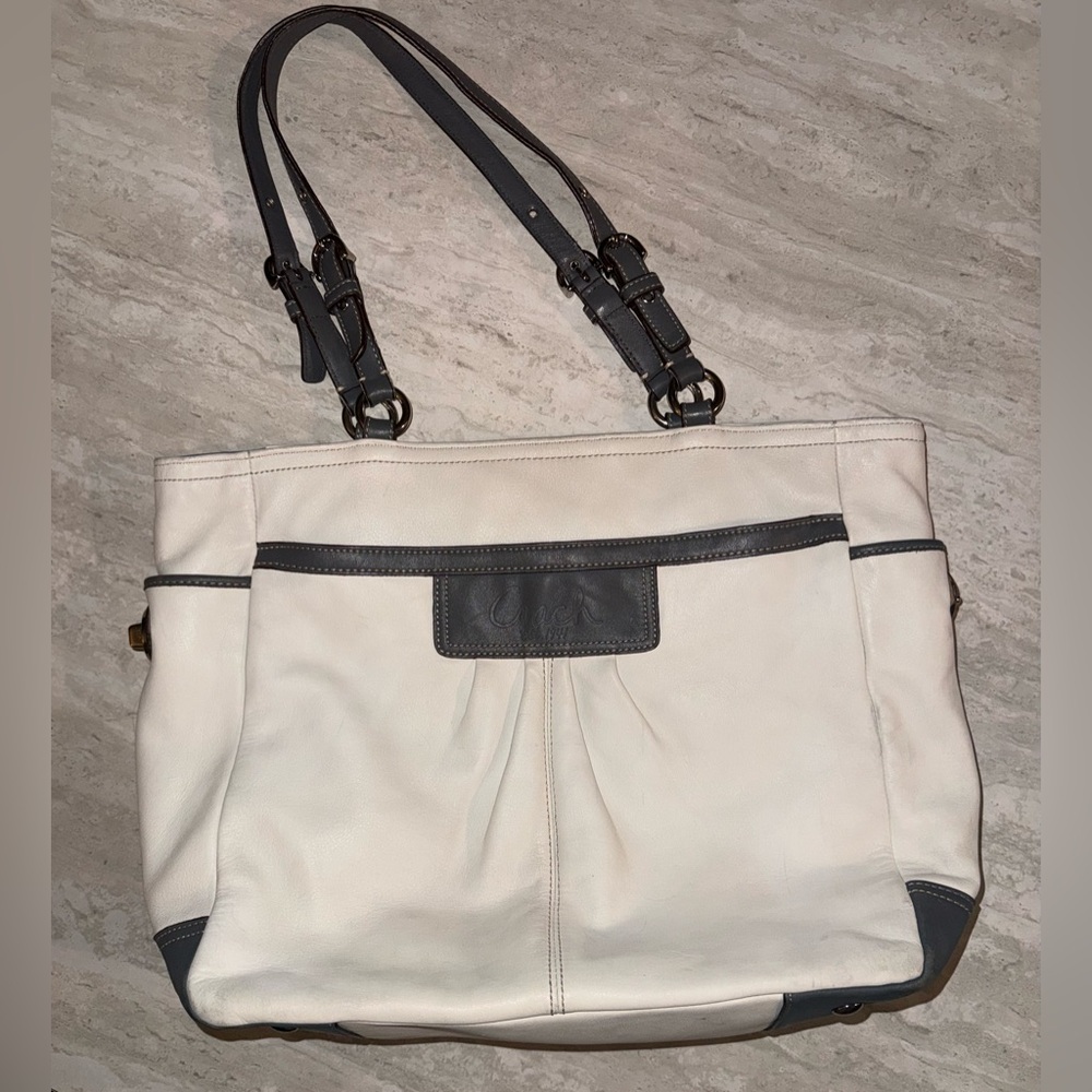 Coach Soho Gallery Tote